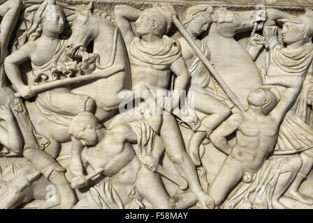 Amazon-Sarkophag. Marmor. Tel Mevorah. Römische Zeit. Frühe 3. Jahrhundert n. Chr. Detail. Schlacht zwischen den Amazonen und Griechen. Relief. Rockefeller archäologische Museum. Jerusalem. Israel. Stockfoto