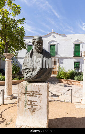 Statue des Gründers in Town Square von Almagro in Castilla-La Mancha, Spanien, Europa Stockfoto