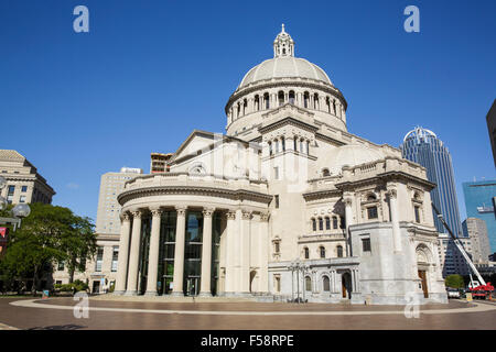 Gesamtansicht von der Mutterkirche, der First Church of Christ, Scientist, an einem sonnigen Tag in Boston, Massachusetts Stockfoto