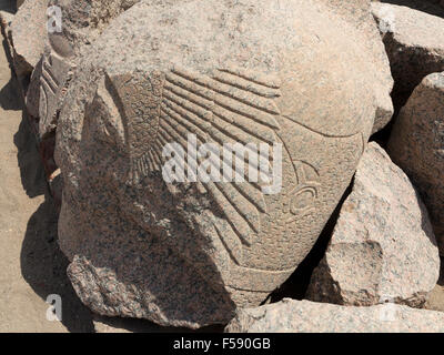 Nahaufnahme von Hilfsarbeit auf das Ramesseum, Leichenhalle Tempel von Ramses II am Westufer des Nils in Luxor, Ägypten Stockfoto