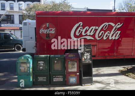 Coca Cola LKW auf der Straße in New York City. Stockfoto