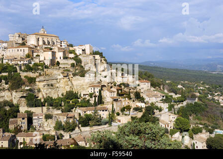 Die schöne Stadt Gordes in Südfrankreich Stockfoto