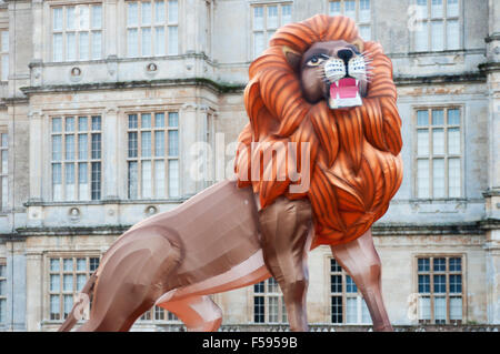 Aufwendige chinesische Laternen, die für das Festival of Light 2014 in Longleat, Wiltshire, Großbritannien, ausgestellt werden Stockfoto