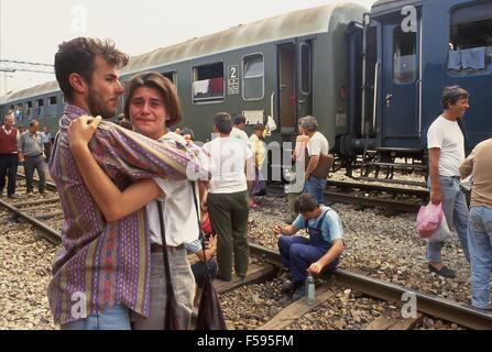 Krieg im ehemaligen Jugoslawien, Zug der bosnische Flüchtlinge Flucht aus ethnischen Säuberungen der Serben in Kroatien (Juli 1992) blockiert Stockfoto