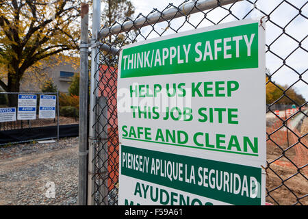 Sicherheit-Warnzeichen auf Baustelle - USA Stockfoto