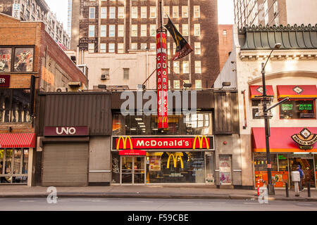 McDonald's 974 6th Ave New York City, Vereinigte Staaten von Amerika. Stockfoto