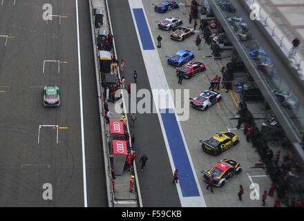 Shanghai, Volksrepublik China. 30. Oktober 2015. Audi R8 LMS Cup Qualifikation während des freien Trainings am Shanghai International Circuit. Bildnachweis: Marcio Machado/ZUMA Draht/Alamy Live-Nachrichten Stockfoto