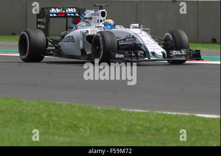 Mexico City, Mexiko. 30. Oktober 2015. Brasilianische Fahrer Felipe Massa des Williams-Teams, nimmt für die Formel1 (F1) großer Preis von Mexiko, an der Rennstrecke Hermanos Rodriguez in Mexiko-Stadt, Hauptstadt von Mexiko, 30. Oktober 2015 Teil während des ersten Trainings. F1 großer Preis von Mexiko findet von 30 Oktober bis 1 November in Mexiko-Stadt. Bildnachweis: Adrian Carpio/Xinhua/Alamy Live-Nachrichten Stockfoto