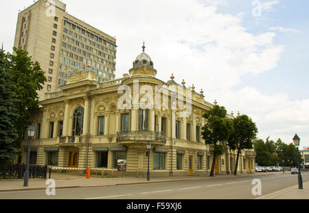 KASAN, Russland - 1. Juni 2013: Haus Uschakow, Wahrzeichen der Architektur der moderne Styhle wurde im Jahre 1906 auf Kremlevska gebaut Stockfoto