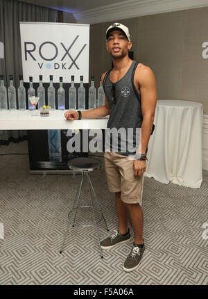 Steve Nguyen & Associates Host der "LEGACY ikonischen Couchgarnitur Day2 Featuring: Kendrick Sampson wo: West Hollywood, Kalifornien, USA bei: 29. August 2015 Stockfoto