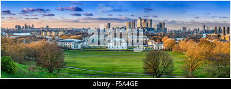 Die Stadt und die Isle of Dogs vom Royal Observatory in Greenwich Park Stockfoto