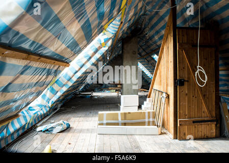 Wiederherstellung der Dachboden des Hauses Stockfoto