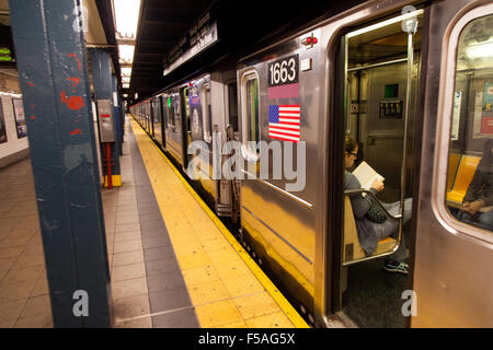 u-Bahnstation 33rd Street, Manhattan, New York City, Vereinigte Staaten von Amerika. Stockfoto