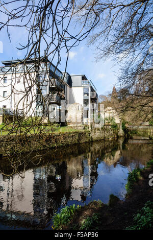 Wasser von Leith, Edinburgh, Dean Village. Stockfoto