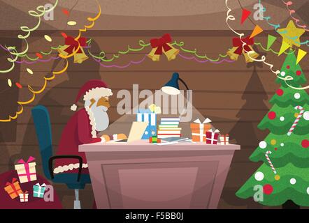 Santa Claus mit Laptop sitzen Indoor Home Desk Stock Vektor