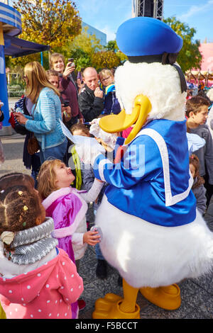 Donald Duck Unterzeichnung signierte Bücher innerhalb von Walt Disney Studios Disneyland Paris Marne-la-Vallée Chessy Frankreich Stockfoto