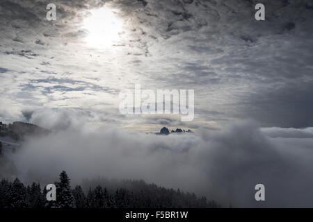 Die Dolomiten, gesehen von der Strecke zum Latzfonser Kreuz auf der Kassiansptze in Südtirol, Italien Stockfoto