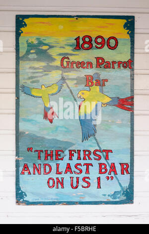 Green Parrot Bar Schild "Erste und letzte Bar an der US 1" Landmark-Bar eröffnet 1890 Stockfoto