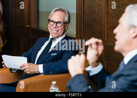 Beste Freunde Terry Lundgren und Tommy Hilfiger Stockfoto