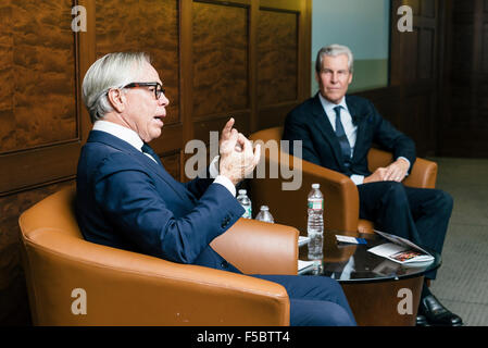 Beste Freunde Terry Lundgren und Tommy Hilfiger Stockfoto