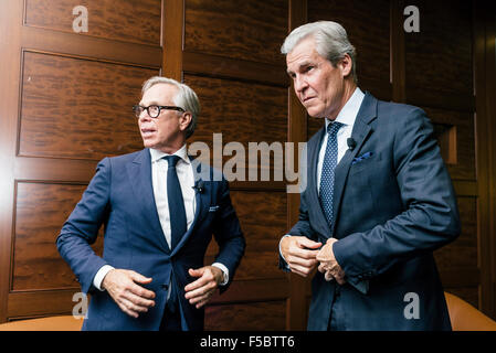 Beste Freunde Terry Lundgren und Tommy Hilfiger Stockfoto