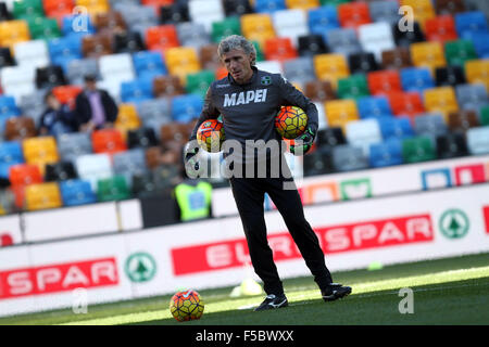 Udine, Italien. 1. November 2015. Fabrizio Lorieri während der italienischen Serie A-Fußballspiel zwischen Udinese Calcio V Sassuolo Calcio im Friaul-Stadion am 1. November 2015 in Udine. Bildnachweis: Andrea Spinelli/Alamy Live-Nachrichten Stockfoto