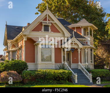 Das Ralston Haus im Hackleman historischen Bezirk von Albany, Oregon. Stockfoto