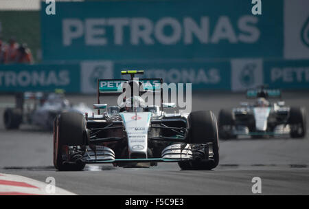 Mexico City, Mexiko. 1. November 2015. Deutscher pilot Nico Rosberg von Mercedes Team tritt während der Formula One Mexiko Grand Prix in Mexiko-Stadt, Hauptstadt von Mexiko, am 1. November 2015. Bildnachweis: Adrian Carpio/Xinhua/Alamy Live-Nachrichten Stockfoto