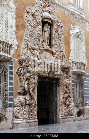 Blick auf Zugang zu den nationalen Keramikmuseum und Kunstgewerbe in Valencia, Spanien. Stockfoto