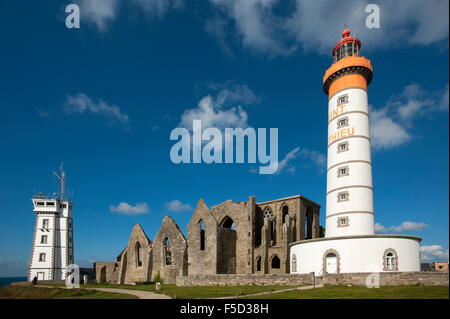 Pointe de Sainte Mathieu, Bretagne, Frankreich. Die Pointe Saint-Mathieu (Lok Mazé auf Bretonisch) ist eine Landzunge in der Nähe von Le Conquet Stockfoto