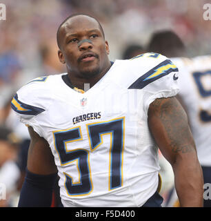 Baltimore, Maryland, USA. 1. November 2015. San Diego Chargers ILB Joe Mays (57) während eines Spiels gegen die Baltimore Ravens M & T Bank Stadium in Baltimore, MD am 1. November 2015 abgebildet. Bildnachweis: Cal Sport Media/Alamy Live-Nachrichten Stockfoto