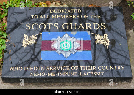 Gedenkstätten für die gefallenen, in St. Johann Gärten, einen Park und öffentlichen Erholungsraum im Stadtzentrum von Liverpool, Merseyside, UK Stockfoto