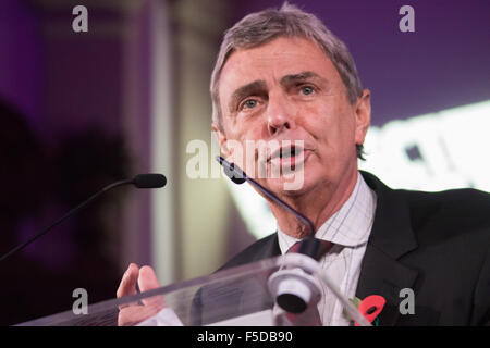 Die Westminster Hall, London, UK. 2. November 2015. Unisono-Generalsekretär Dave Prentis Adressen eine Kundgebung in Westminster Central Hall als Gewerkschafter Parlament auf der Gewerkschaft Rechnung Lobby, entworfen, um Arbeitskampfmaßnahmen Einhalt zu Gebieten. Bildnachweis: Paul Davey/Alamy Live-Nachrichten Stockfoto