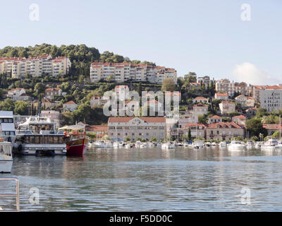 Das Hafengebiet von Gruz in Dubrovnik Kroatien, Halbinsel Lapad hinter Stockfoto