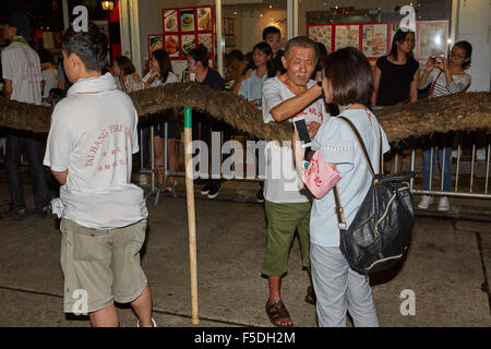 Jährliche Tai Hang Fire Dragon Dance Festival, September 2015. Stockfoto