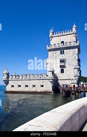 Lissabon, Portugal, der Turm von Belem (oder der Turm von St. Vincent) in Lissabon, Portugal. Der Turm ist ein UNESCO-Weltkulturerbe Stockfoto