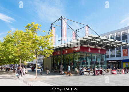 Costa Coffee-Shop, Altstädter Ring, Basildon, Essex, England, Vereinigtes Königreich Stockfoto