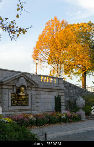 John Purroy Mitchel Denkmal Eingang zum Central Park reservoir Stockfoto