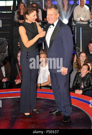 Paul Burrell betritt die Celebrity Big Brother-Haus mit: Paul Burrell, Emma Willis Where: London, Vereinigtes Königreich bei: 01 Sep 2015 Stockfoto