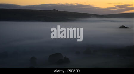 Hope Valley, Derbyshire Peak District, Temperaturinversion Stockfoto