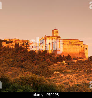 Basilica di San Francesco, UNESCO-Weltkulturerbe, Assisi, Gebiet von Perugia, Umbrien, Italien, Europa Stockfoto