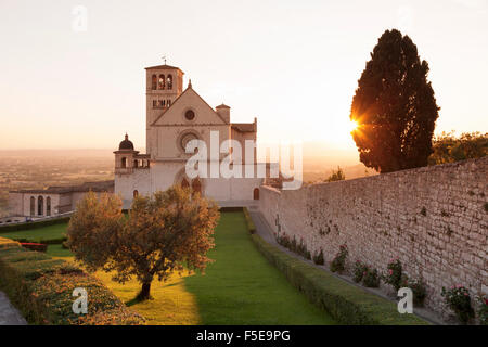 Basilica di San Francesco, UNESCO-Weltkulturerbe, Assisi, Gebiet von Perugia, Umbrien, Italien, Europa Stockfoto