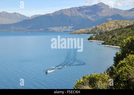 Blick auf Lake Wakatipu in der Nähe von Queenstown, Südinsel, Neuseeland Stockfoto