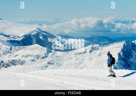 Snowboarder, Skigebiet Gudauri, Georgia, Caucasus Region, Zentral-Asien, Asien Stockfoto