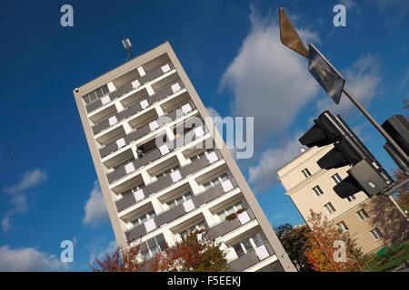 Warschau Polen Hochhaus Wohnblock Post Krieg im Stadtteil Muranow Bereich der Stadt Stockfoto