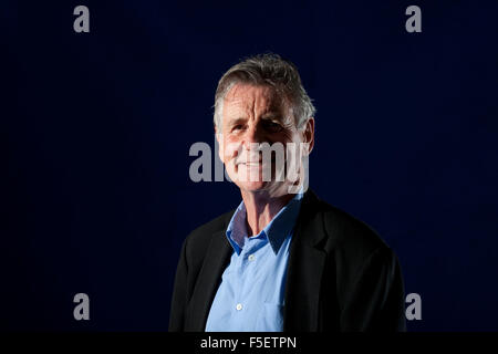 Ein Porträt von Michael Palin in Edinburgh International Book Festival 2012 ist in Charlotte Square Gardens gelegen.   Bild von Pa Stockfoto