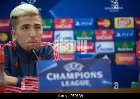 Rom, Italien. 3. November 2015. Leverkusens Spieler Kevin Kampl besucht eine Pressekonferenz vor der UEFA Champions League-Gruppe E-Fußballspiel zwischen dem AS Rom und Bayer Leverkusen in Rom, Italien, 3. November 2015. Foto: Giuseppe Maffia/Dpa/Alamy Live News Stockfoto