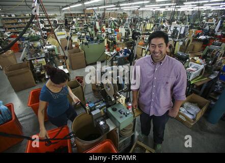 Los Angeles, Kalifornien, USA. 21. Oktober 2015. Malan Lai, Präsident, Ucan Reißverschlüsse. © Ringo Chiu/ZUMA Draht/Alamy Live-Nachrichten Stockfoto