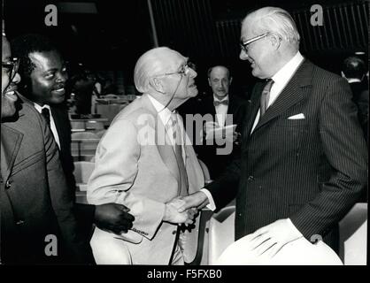 1978 - Herrn Noel-Baker, die ehemalige britische 1936 an der Liga von Nationen Abrüstungskonferenz in Genf delegieren trifft britische Premier James Callaghan Tagung des UN-Abrüstung. New York 02.06.78 © Keystone Bilder USA/ZUMAPRESS.com/Alamy Live-Nachrichten Stockfoto