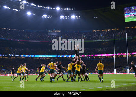 London, UK. 31. Oktober 2015. Gesamtansicht Rugby: 2015 Rugby World Cup Endspiels zwischen Neuseeland und Australien in Twickenham in London, England. © Fernen Osten Presse/AFLO/Alamy Live-Nachrichten Stockfoto